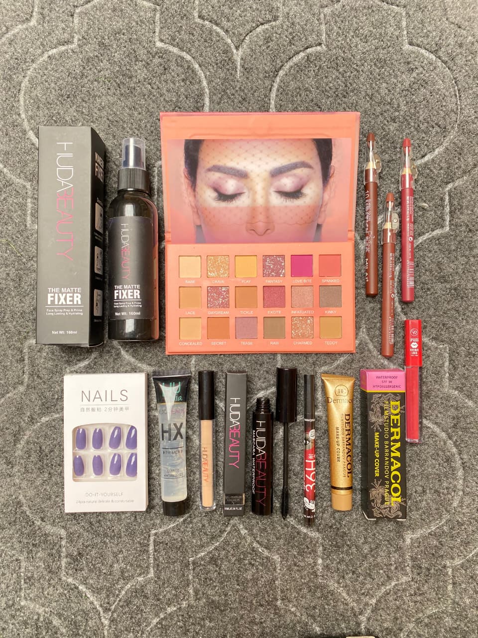 12 Pcs Complete Makeup & Beauty Deal Kit with Nail Polish